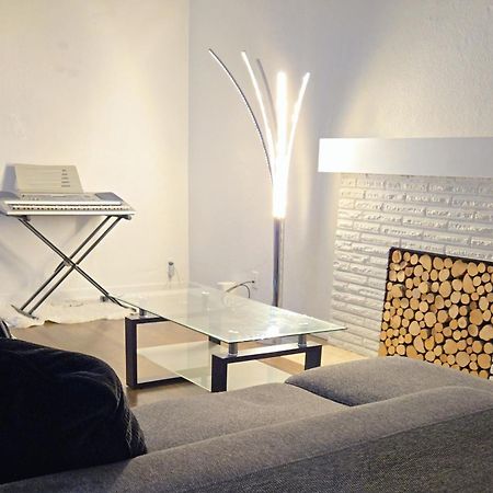 Cozy Stylish Black & White Design Room In The Heart Of Vancouver! Private Parking, Self Check-In & Just 4 Mins To Metrotown! Esterno foto